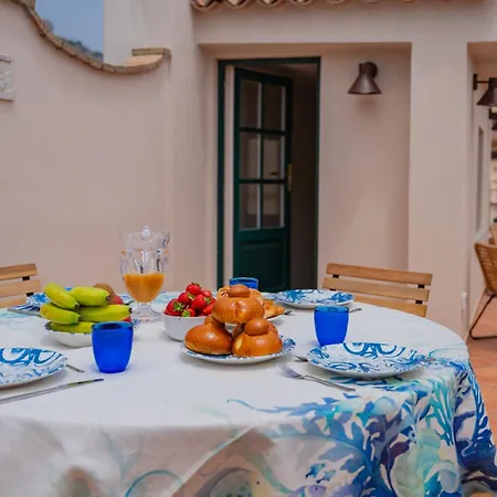 Casa Ella