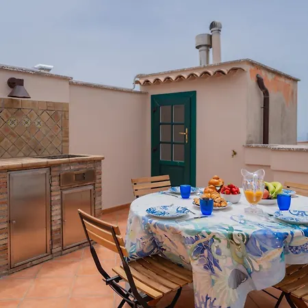 Casa Ella *